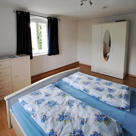 Zum Jagdsteinblick Apartman *