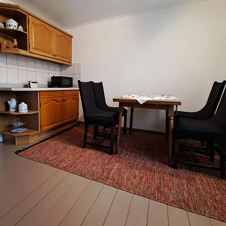 Zum Jagdsteinblick Apartman *